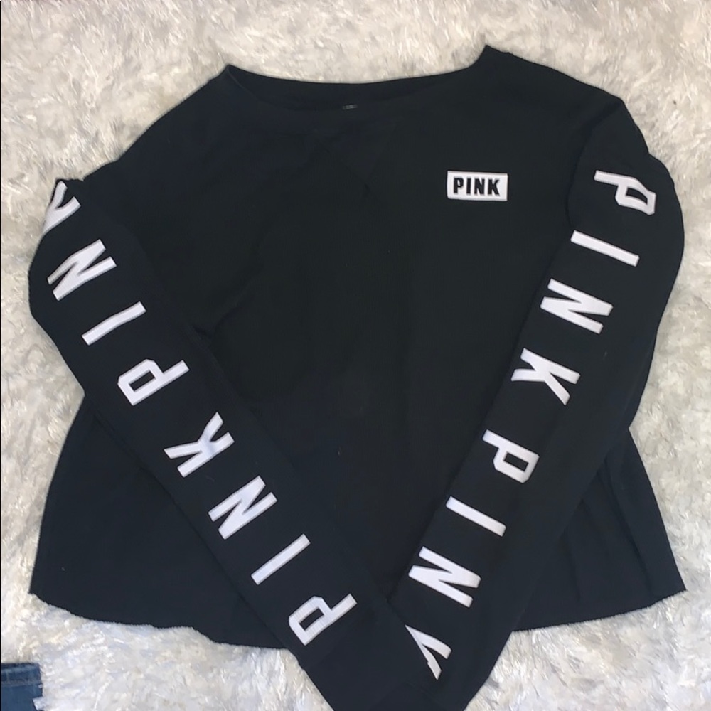 Long sleeve vs  pink shirt